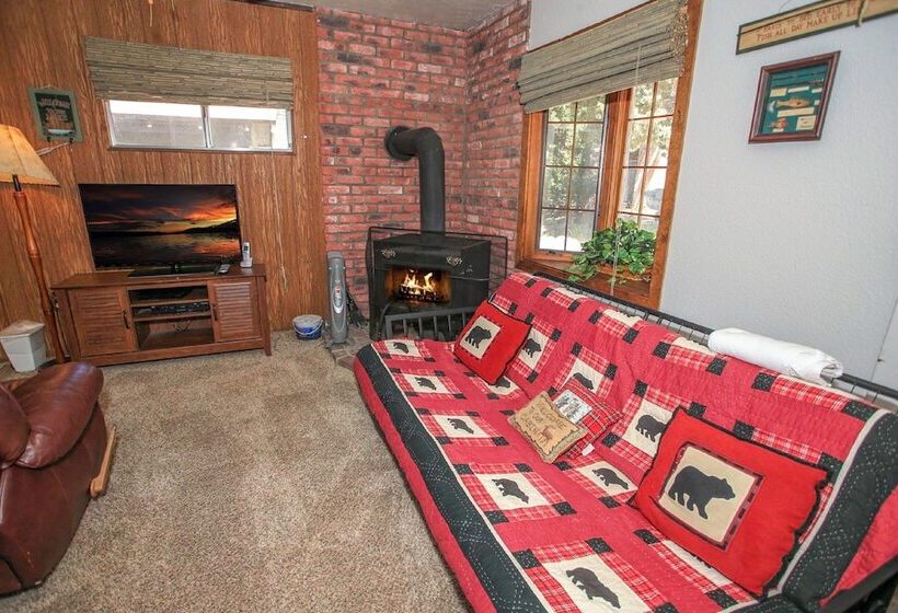 Bear Mountain Retreat