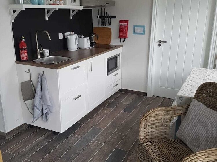 تختخواب و صبحانه Dunseverick Ramblers Rest