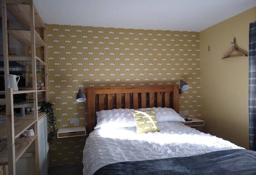 تختخواب و صبحانه Dunseverick Ramblers Rest