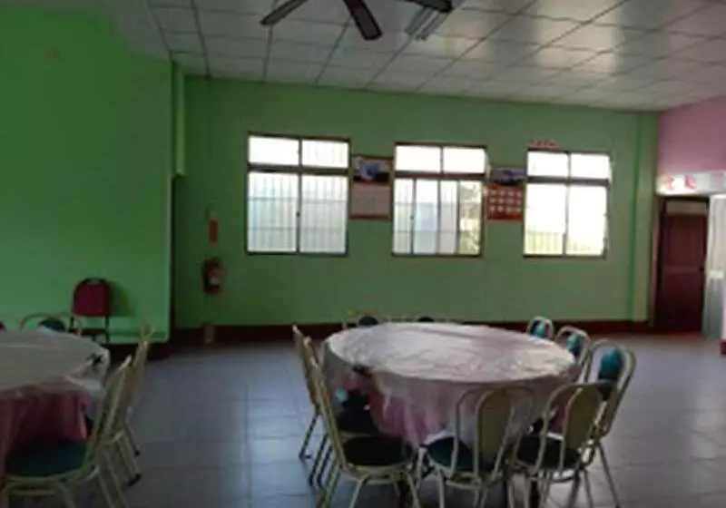 تختخواب و صبحانه Sun Moon Flower Homestay