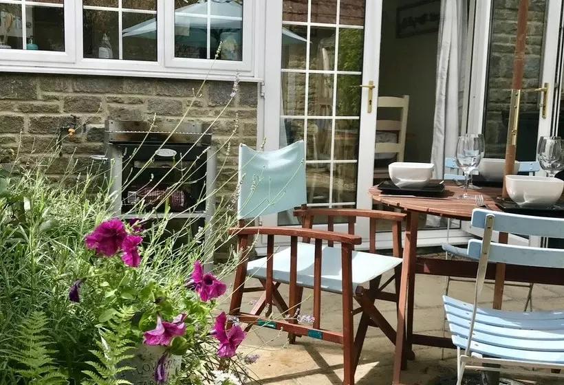 Cotswold Cottage Gems  Way Cottage