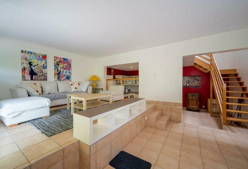 Gite Domaine Renaudin   Les Jardins Du Moulin   Moussy