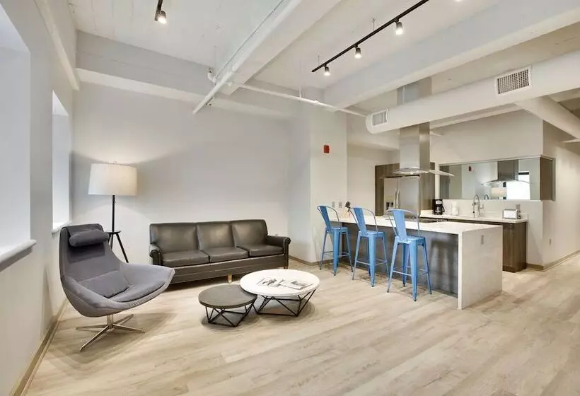 هتل Etage Executive Living