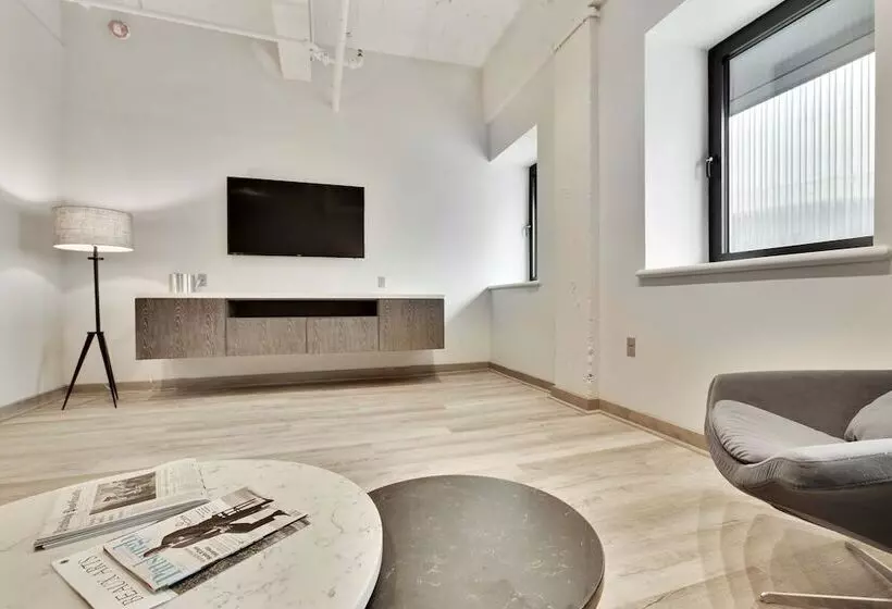 هتل Etage Executive Living