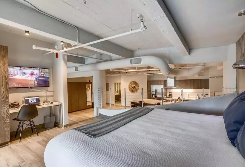 هتل Etage Executive Living