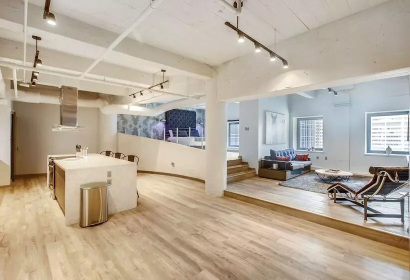 هتل Etage Executive Living