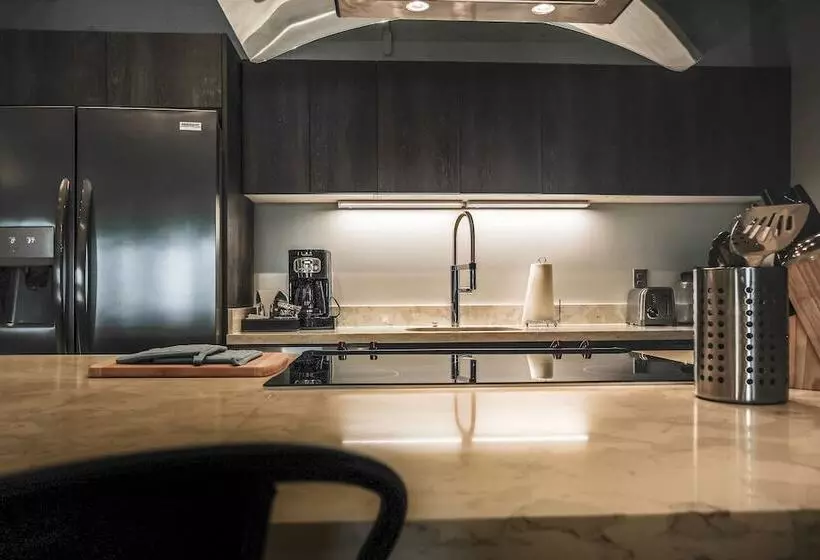 هتل Etage Executive Living