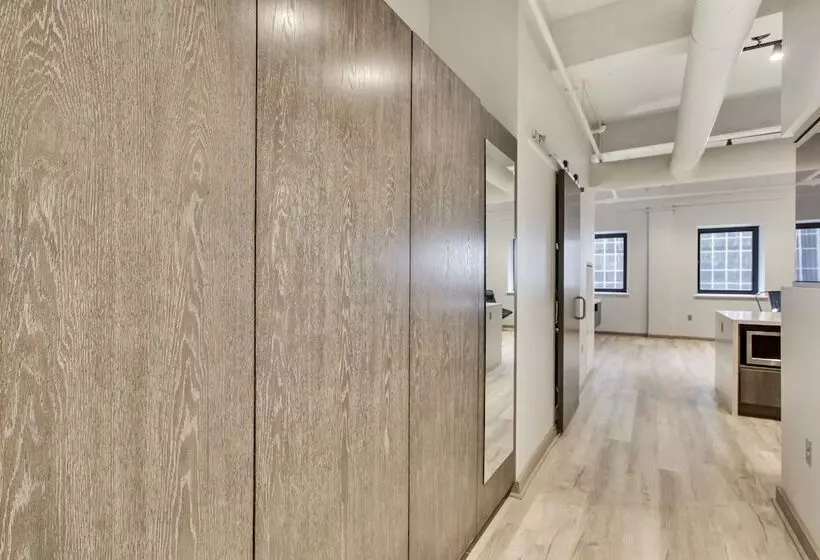 هتل Etage Executive Living