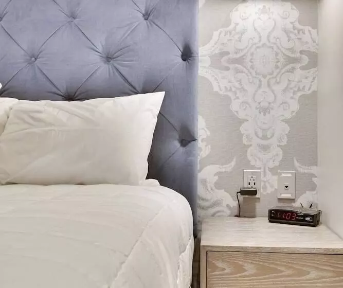 هتل Etage Executive Living