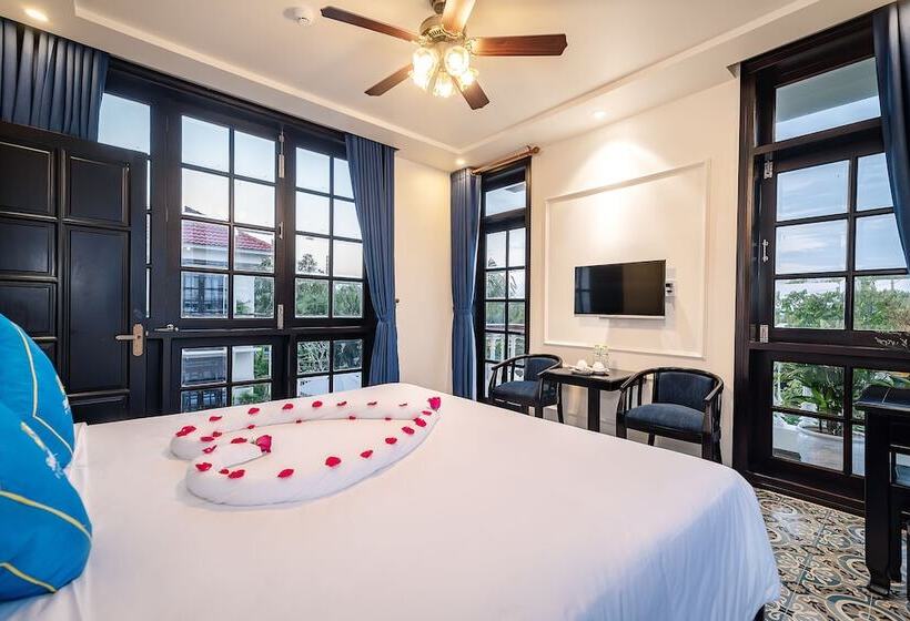 هتل Hoi An Silverbell Villa