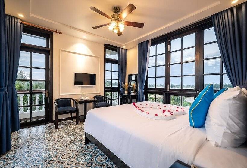 هتل Hoi An Silverbell Villa