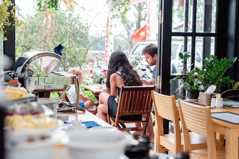 هتل Hoi An Silverbell Villa