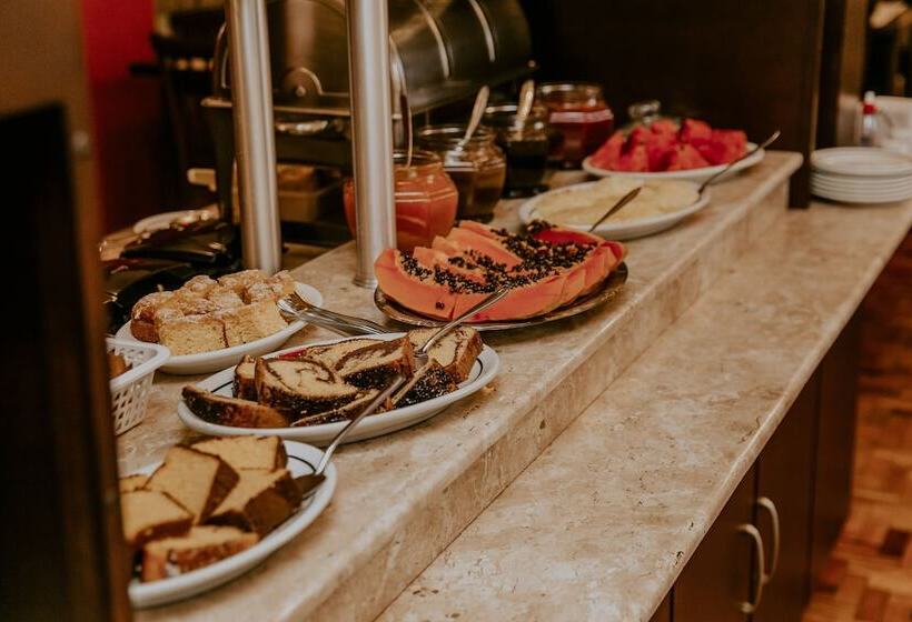 هتل Pousada Caxiense