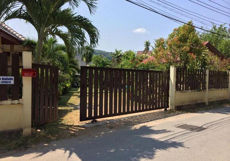 Hotel Ron's Bungalow