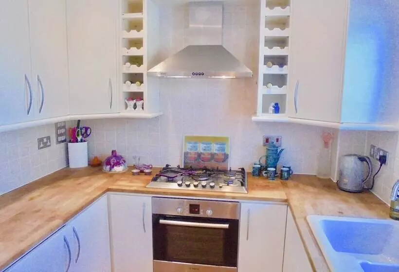 هتل روستایی Western Barn