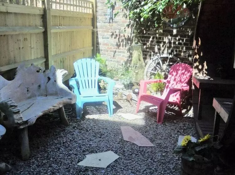 هتل روستایی Western Barn