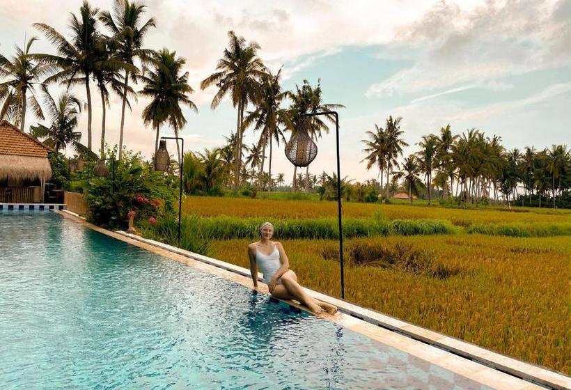 Отель The Sawah Resort & Villa