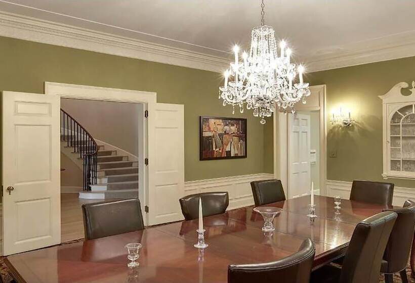 Luxury Georgian Mansion