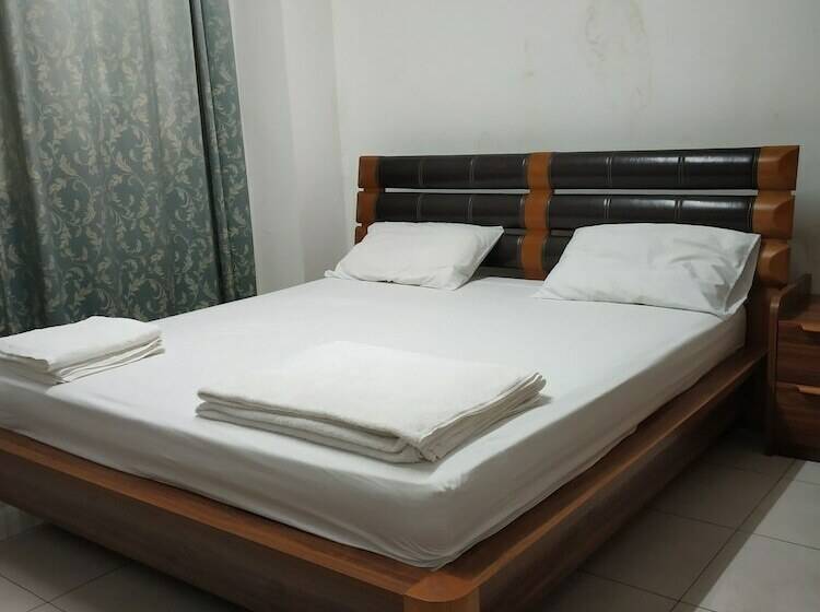 ペンション Baaris Residency & Apartment