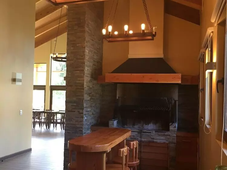 ペンション Casa En Condominio Alicura Pucón