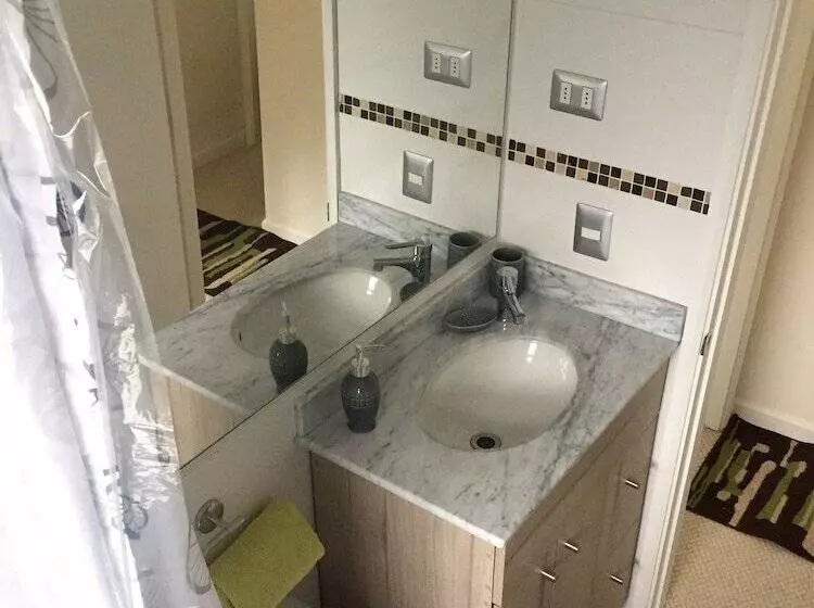 ペンション Casa En Condominio Alicura Pucón
