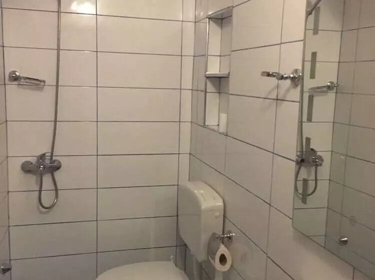 ペンション Guesthouse Altin