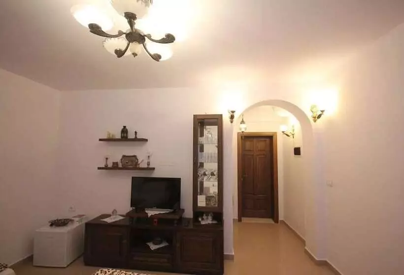 ペンション Guesthouse Altin