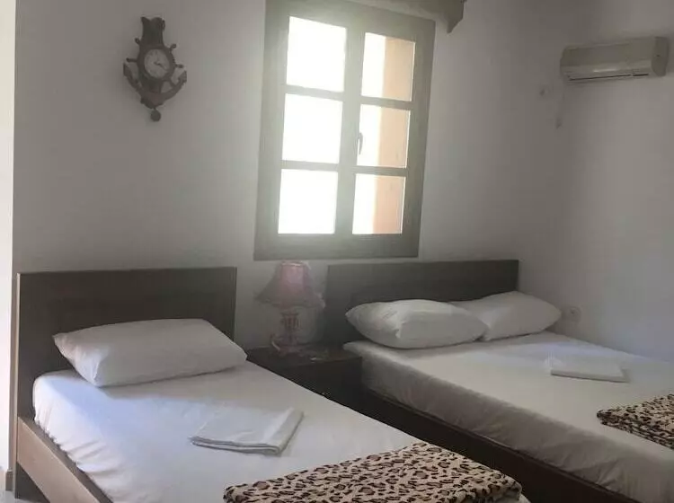 ペンション Guesthouse Altin