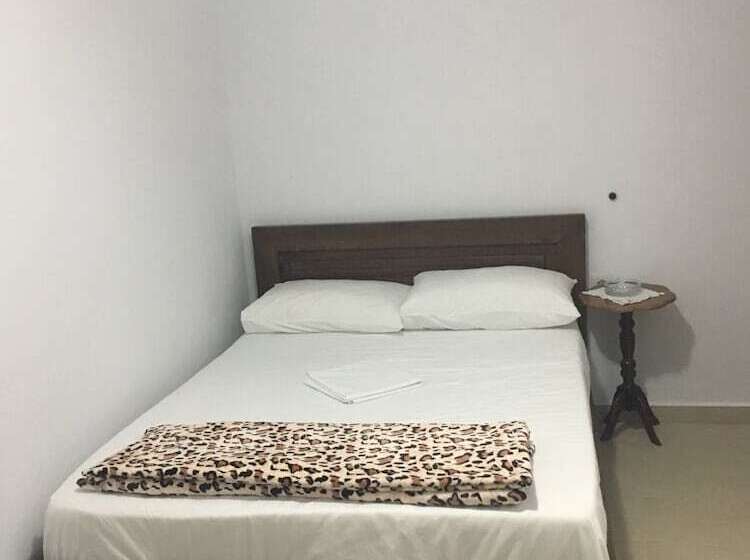 ペンション Guesthouse Altin