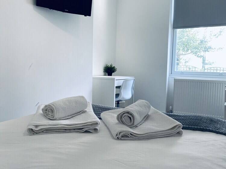 펜션 Seafield Seafront Apartments