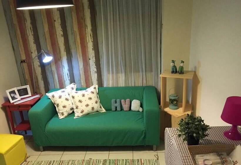 پانسیون Walk Around Tainan