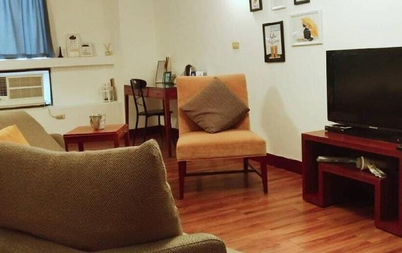 پانسیون Walk Around Tainan