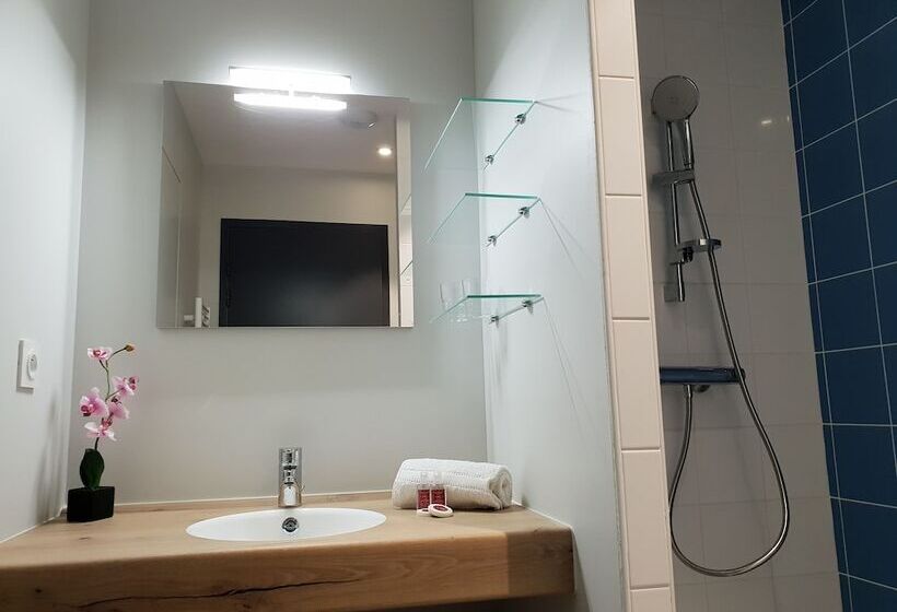 استراحتگاه Village Vacances Les Lambrilles