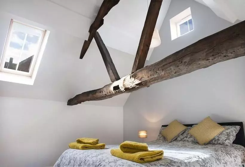 Theoc Cottage In Historic Tewkesbury