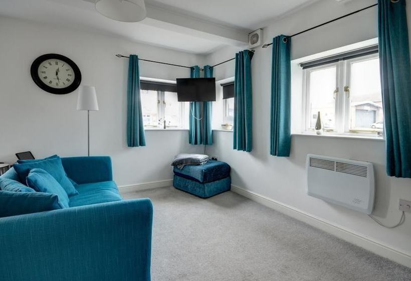 Theoc Cottage In Historic Tewkesbury