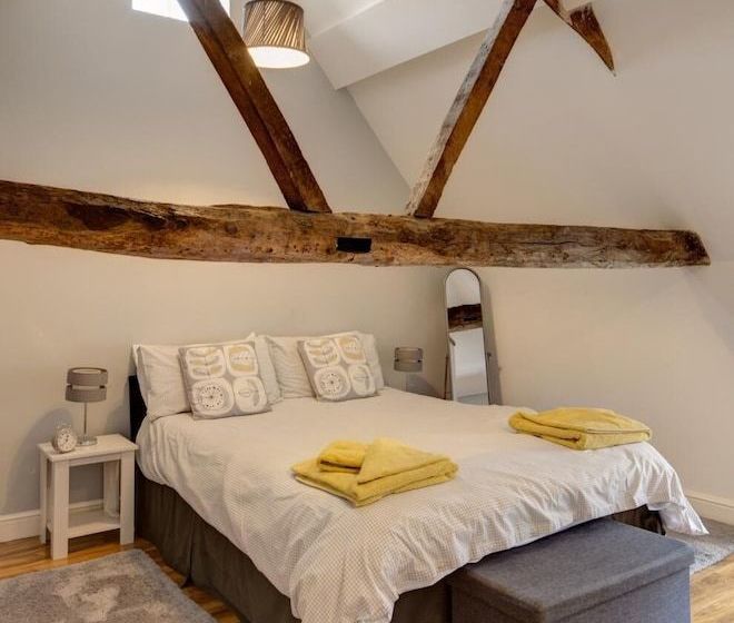 Theoc Cottage In Historic Tewkesbury