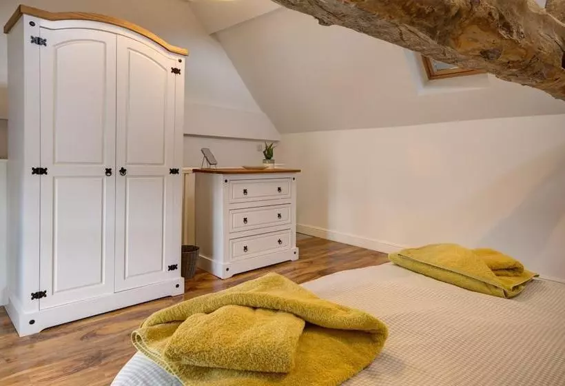 Theoc Cottage In Historic Tewkesbury