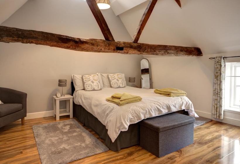 Theoc Cottage In Historic Tewkesbury