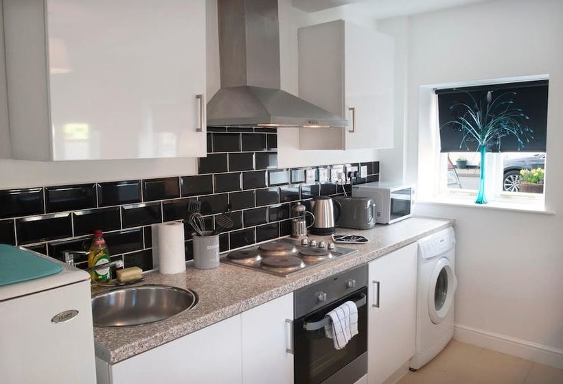 Theoc Cottage In Historic Tewkesbury