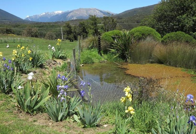Tophouse Mountain View Cottages