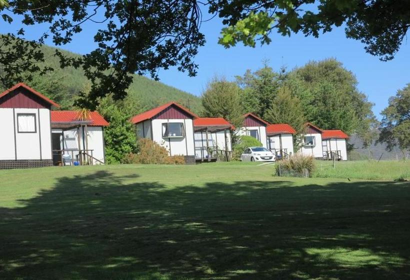 Tophouse Mountain View Cottages