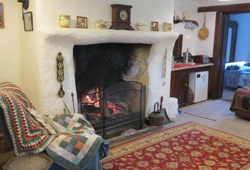 Tophouse Mountain View Cottages