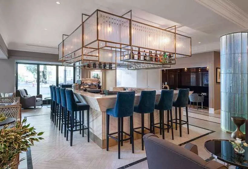 Chekhoff Hotel Moscow Curio Collection By Hilton