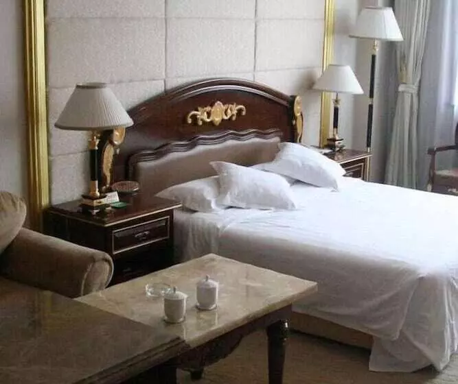 Hotelli The Royal Palace