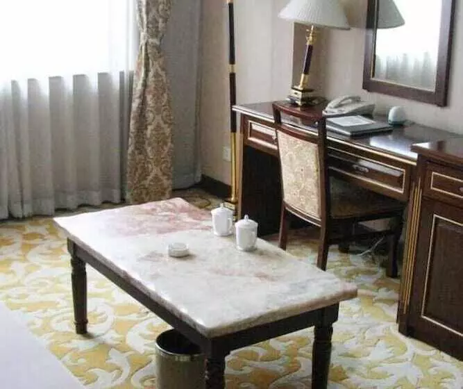 Hotelli The Royal Palace