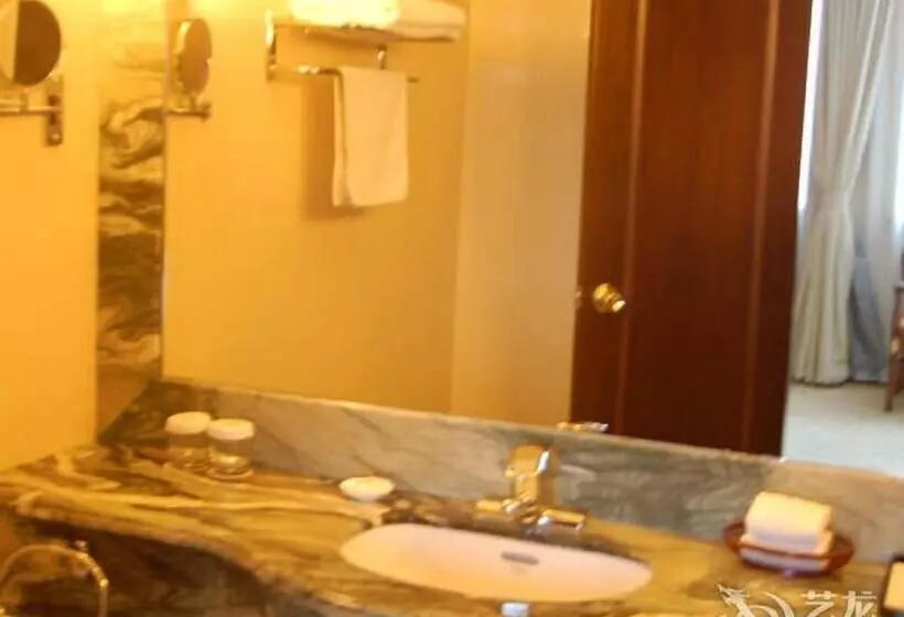 Hotelli The Royal Palace