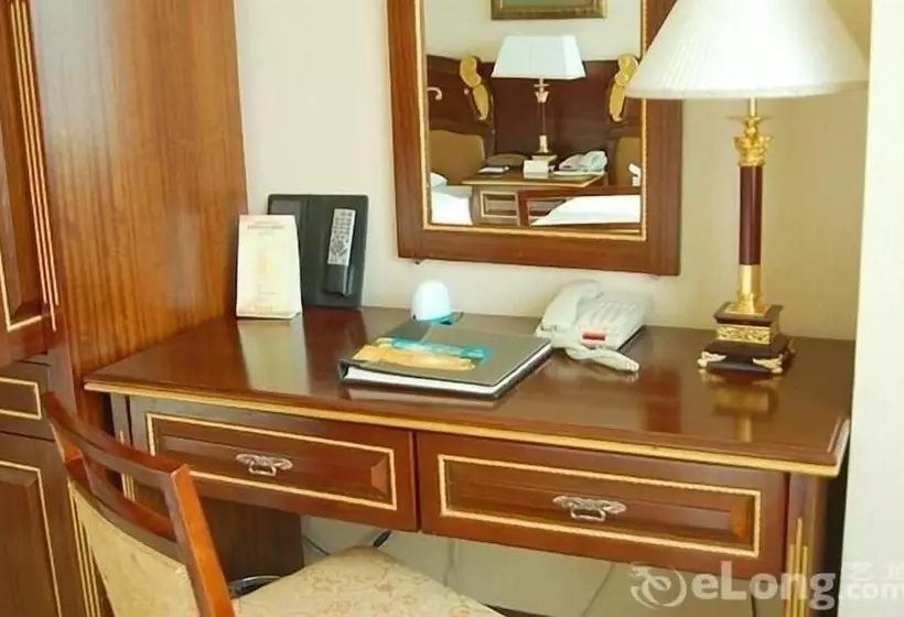 Hotelli The Royal Palace