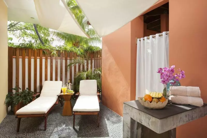 هتل Copamarina Beach Resort & Spa