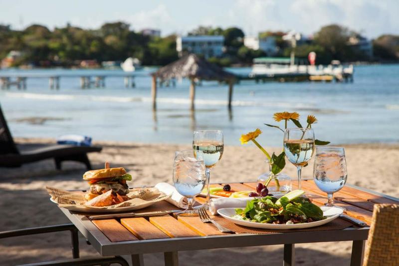 هتل Copamarina Beach Resort & Spa