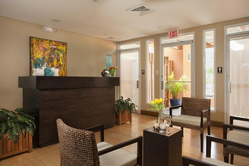 هتل Copamarina Beach Resort & Spa